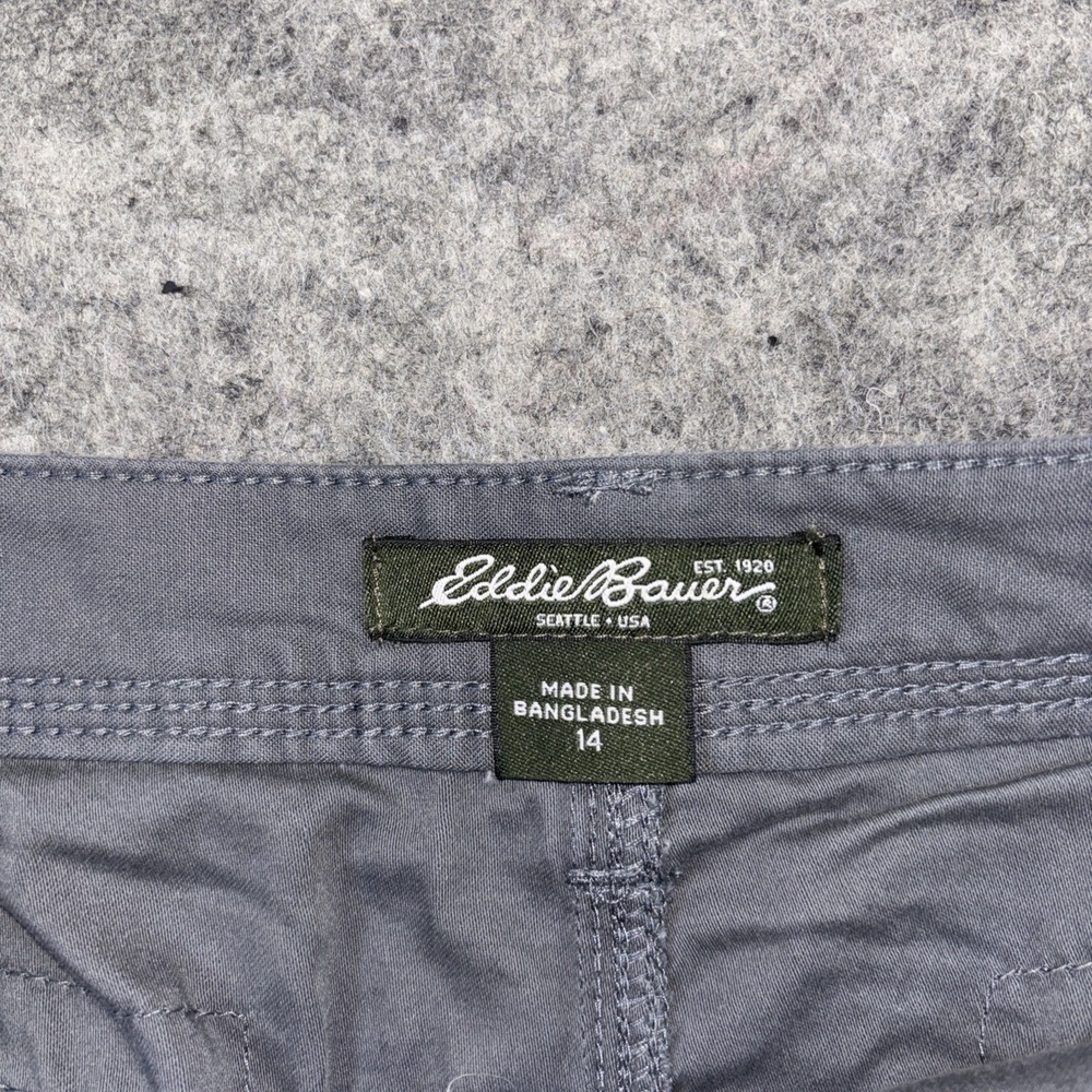 Eddie Bauer Chino Shorts Women's 14 Gray Cargo Summer Trail Hiking‎ Outdoor - Picture 6 of 9